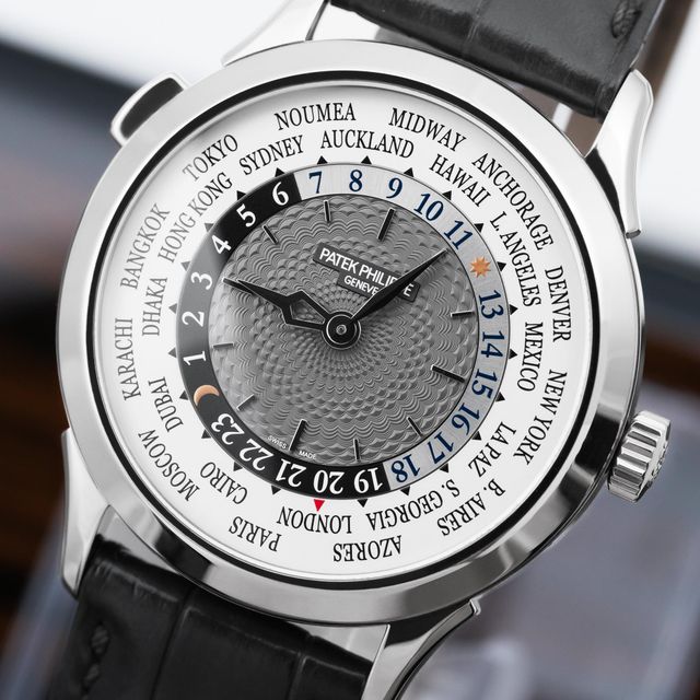 Patek Philippe World Time 5230G-001 Image 5